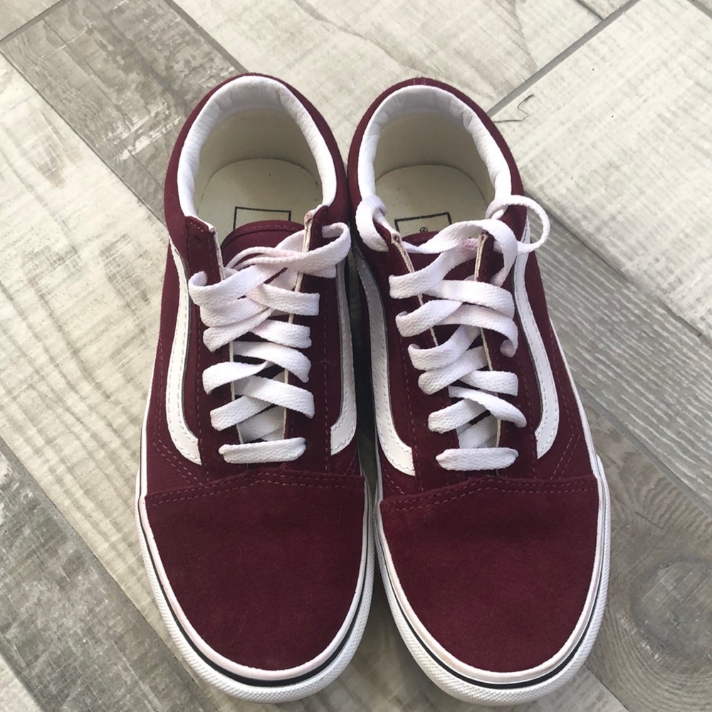 Women’s Vans maroon shoes